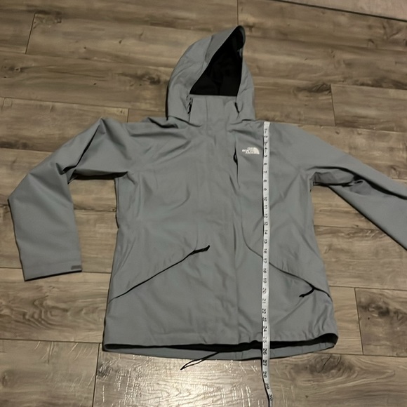 North Face Jacket - Picture 9 of 17